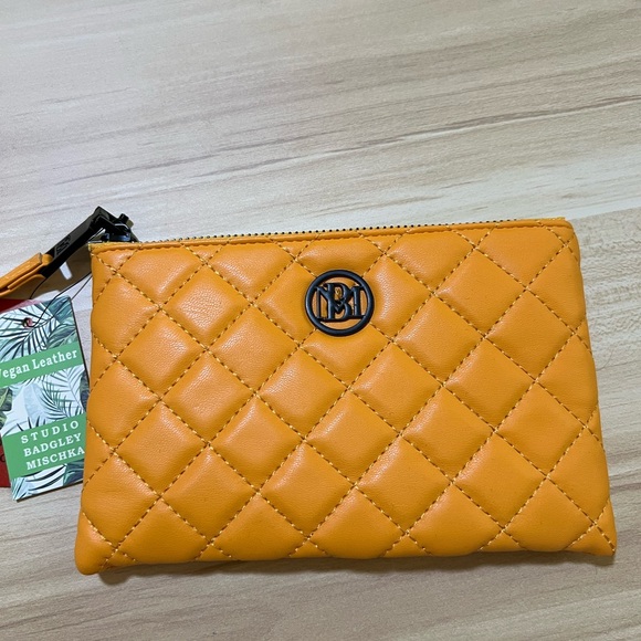 Badgley Mischka Handbags - Badgley Mischka Tangerine Quilted Clutch